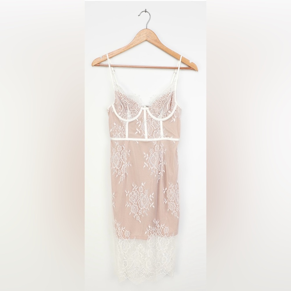 🔥 NWT! LULU’S! Within My Dreams White Lace Bustier Bodycon Midi Dress! - Picture 12 of 14